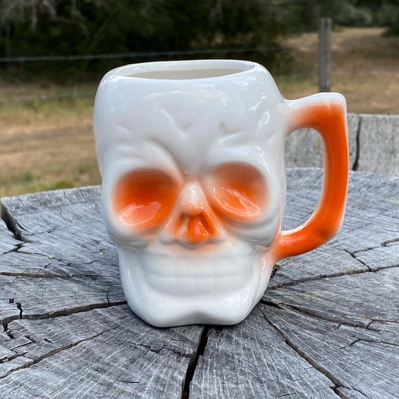 Vintage DW 120 Skull TIKI Mug - Picture 1 of 6